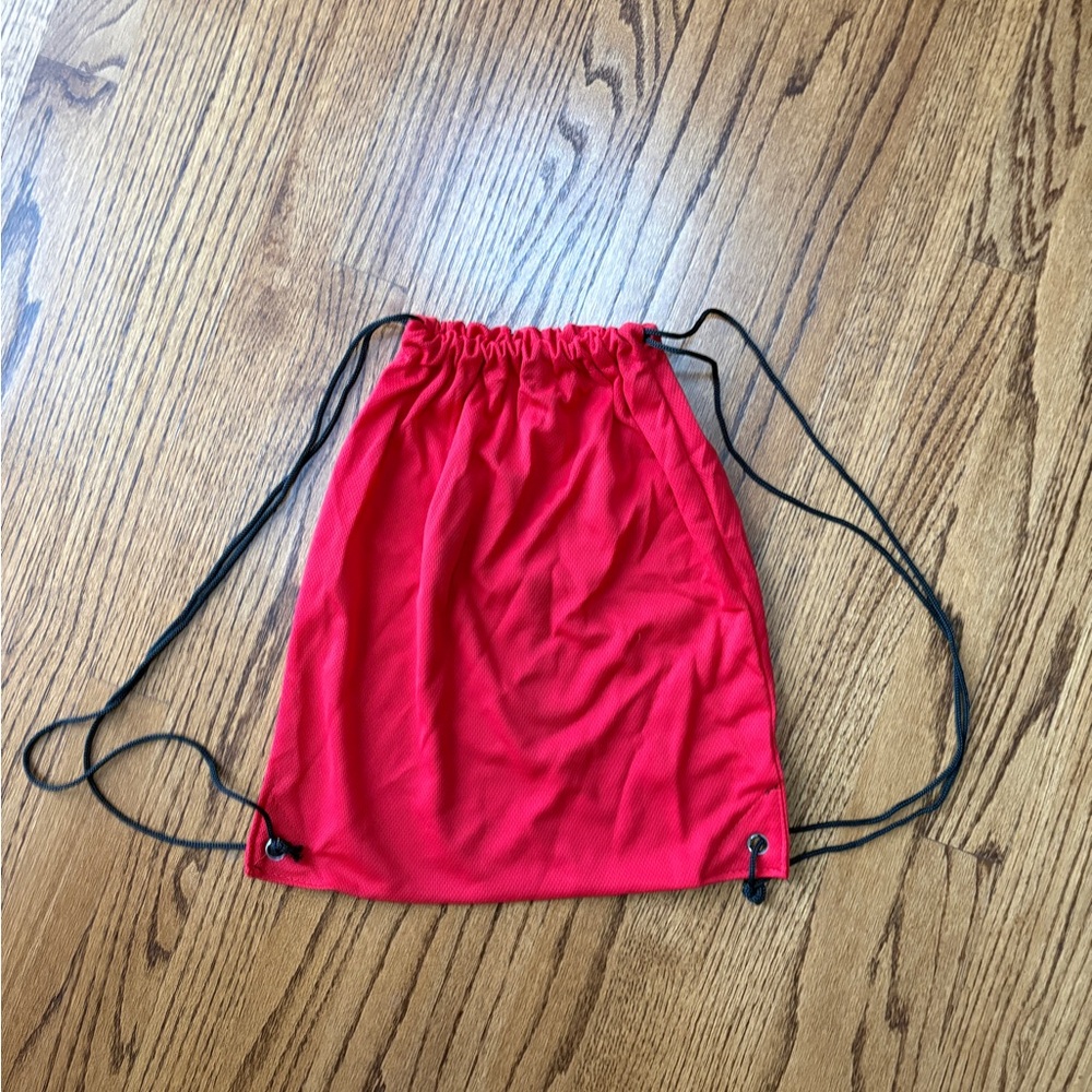 Chicago Bulls Red Drawstring Backpack - Picture 3 of 4